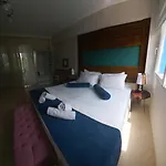 Antonio 2* Çeşme