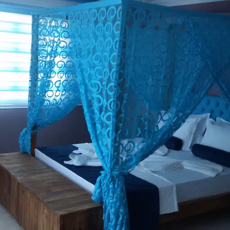 Antonio Hotel Çeşme