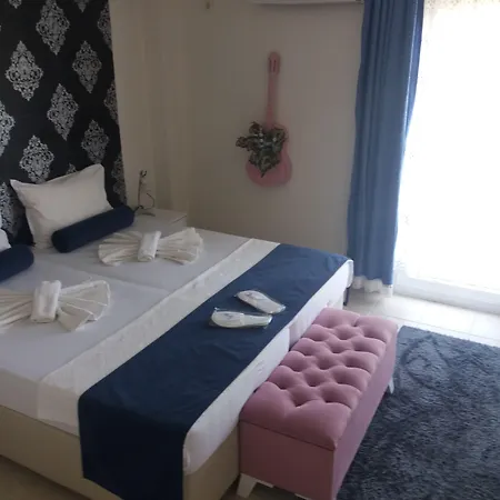 Antonio 2* Çeşme
